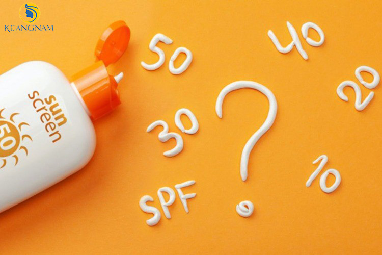 Thẩm Mỹ Keangnam Sóc Sơn tư vấn thành phần kem chống nắng nào cần có và cần tránh